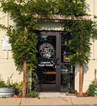 Exterior Signs Photo